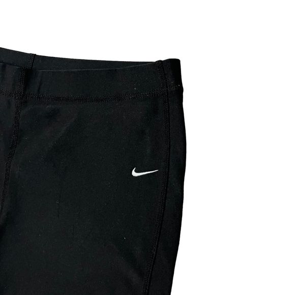 Nike Dri Fit Women’s Black cropped Yoga Pants Size Small - Picture 3 of 6